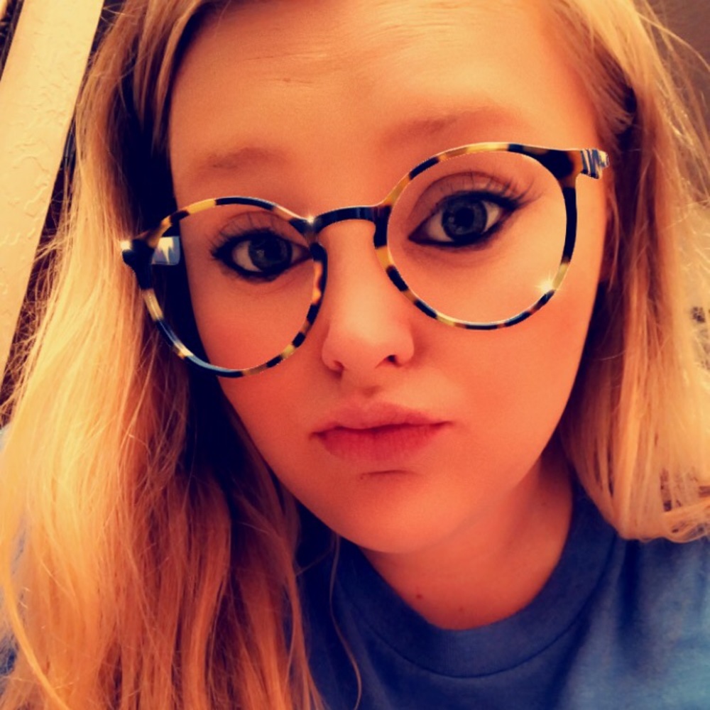 Meet your Posher, Karrisa